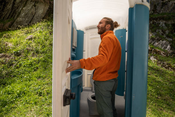 Best Construction site porta potty rental  in Hallettsville, TX
